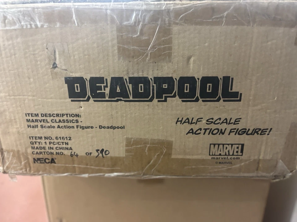 Figura Deadpool Media Escala NECA #64/390–Inspeccionada Como Nueva – Rara Coleccionable Marvel Foto 2 de 4