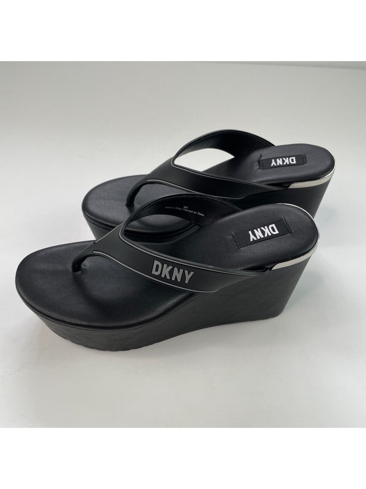 DKNY Womens Black 2 Platform Trina Round Toe Wedge Slip On Thong Sandals 10 M 7390₽
