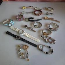 Estate Vintage Lot Of 19 Women's Watches Parts or Repair Untested