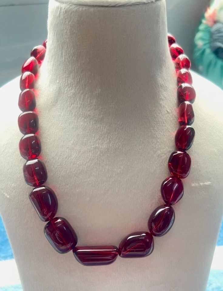AAA Ruby Tumbled Cabochon Gemstone Neckless 11x13 mm To 18x25 mm - Image 2 of 3
