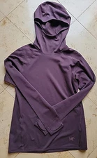 Arc'teryx Women's Small S Lightweight  Hoodie Jacket Running Wine Color 