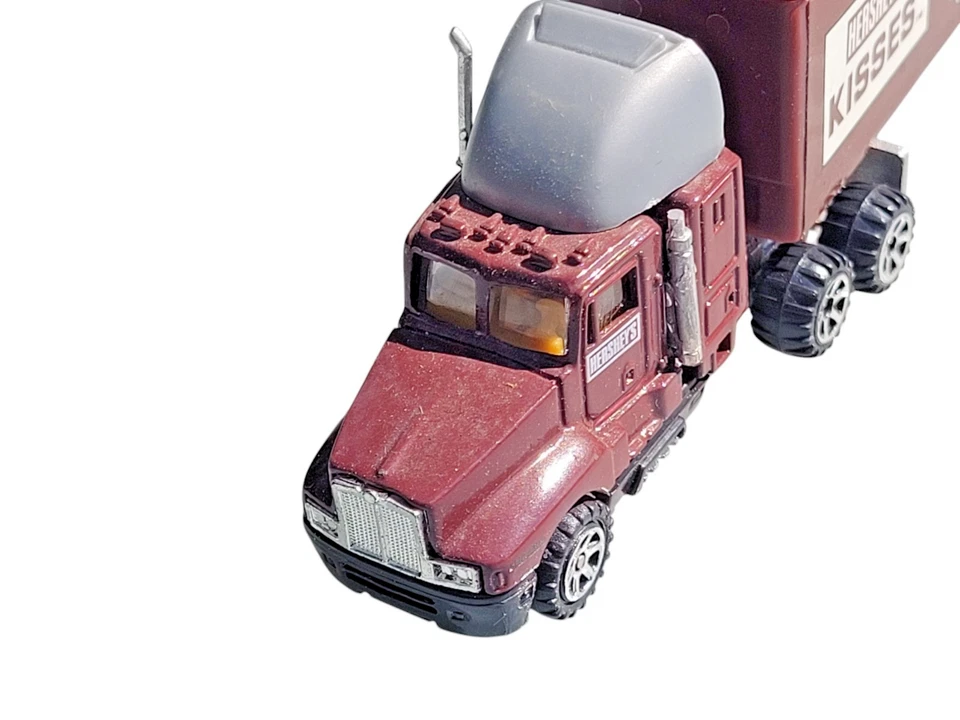 Remolque tractor Road Champs Hershey's Kisses Kenworth T600A 1987 de colección - 1:87 Foto 2 de 4