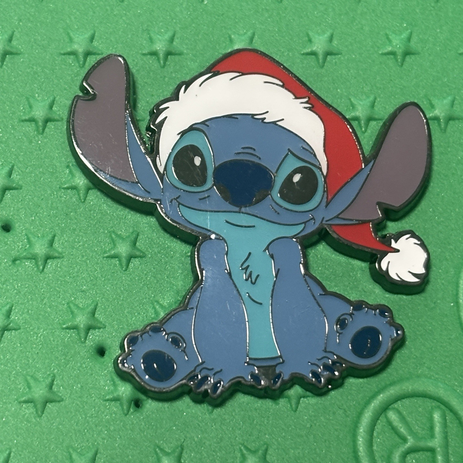 Disney Lilo & Stitch Santa Hat - Stitch Only  Enamel Pin Loungefly Christmas