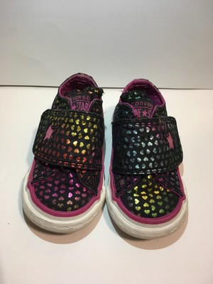 converse little girl shoes