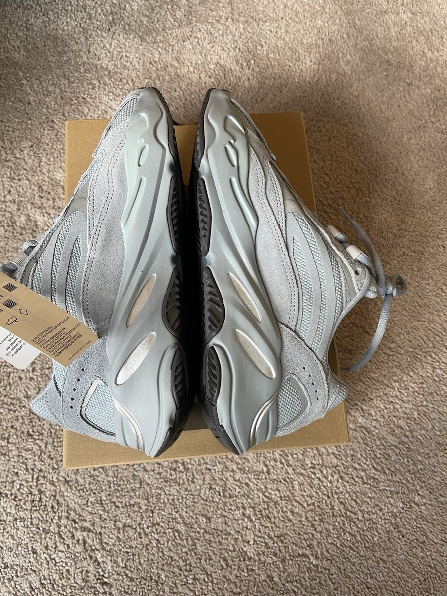 Size 7.5 - adidas Yeezy Boost 700 V2 Hospital Blue 193106241368| eBay