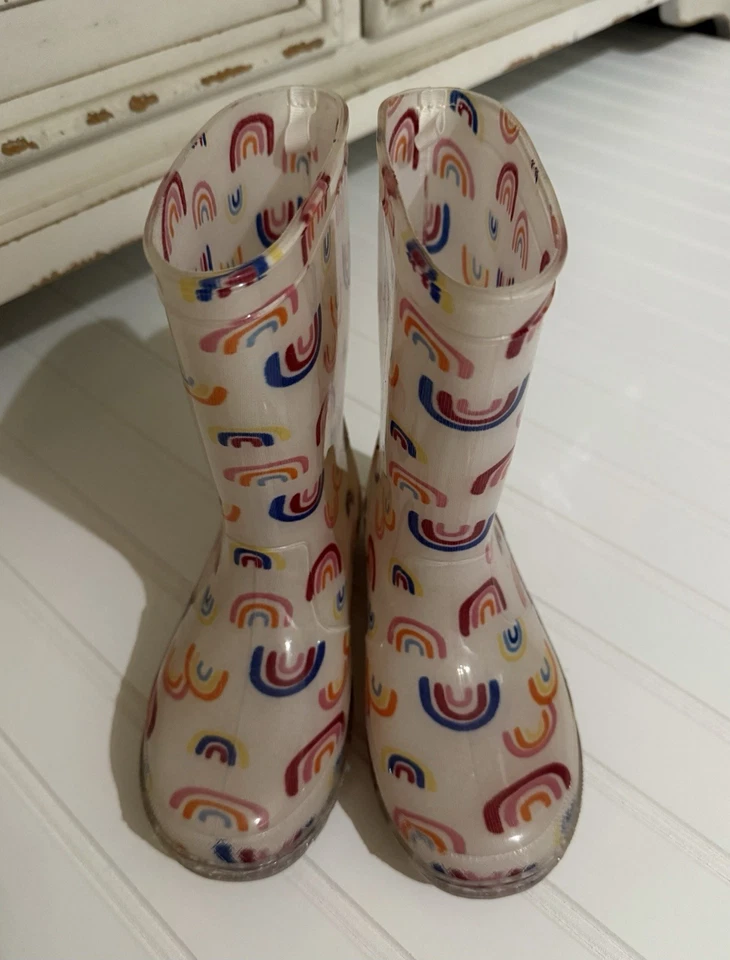 Botas de lluvia arco iris Old Navy para niñas Foto 2 de 4