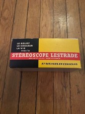 Vintage Stereoscope Lestrade Made in France with original box and catalog