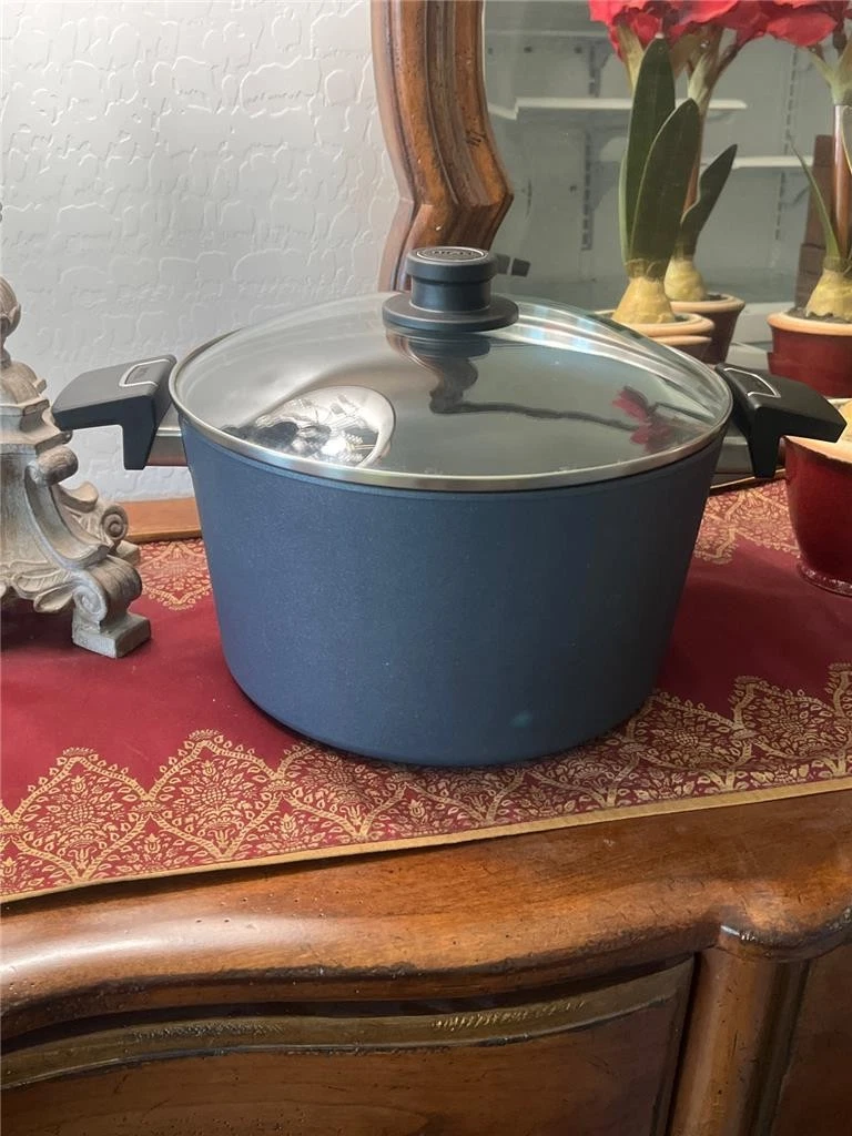 WOLL Cookware DIAMOND LITE INDUCTION 7.9 Quart STOCKPOT with LID- NICE!
Opens in a new window or tab