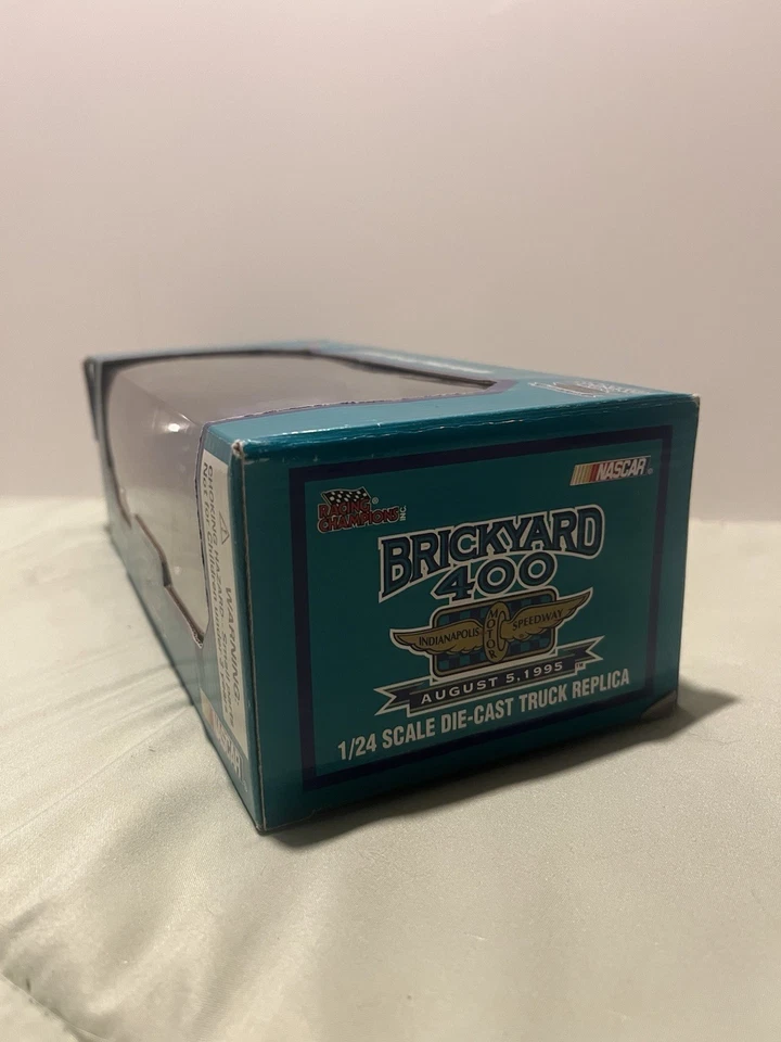 Camión fundido a presión Brickyard 400 escala 1/24 modelo 5 de agosto 1995 Racing Champions Foto 4 de 4