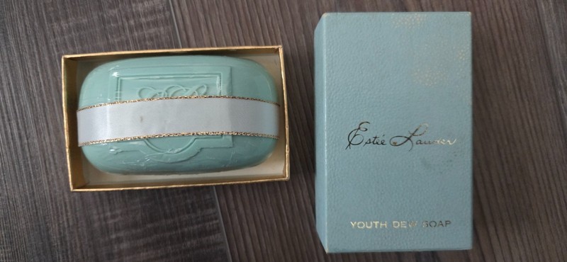 Vtg Estee Lauder Youth Dew Perfumed Bar Soap 4.0oz Logo Green USA New & Sealed