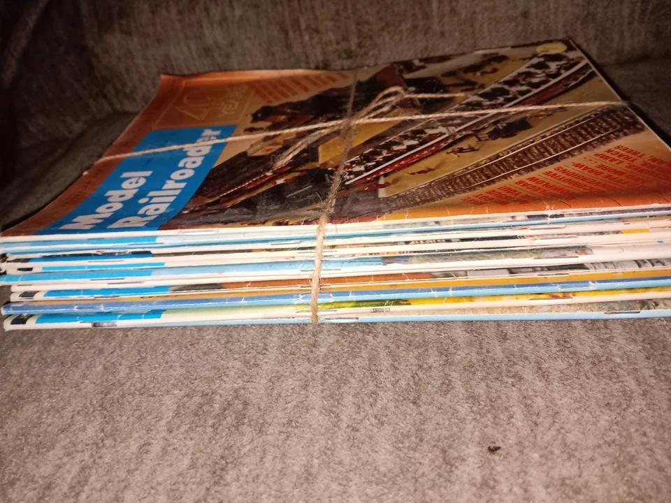 Coleção de 12 modelos de revistas para ferroviários e artesãos ferroviários, 1974 - Imagem 2 de 2