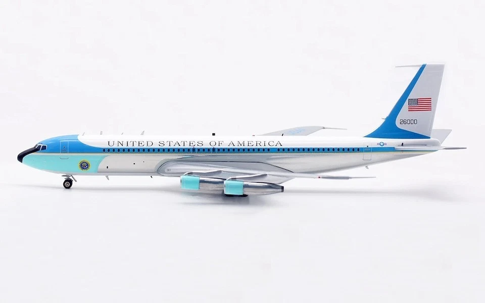 U.S. Air Force / Boeing VC-137C / 62-6000 / IFRVC13726000 / 1:200 *PRE-ORDER* - Image 2 of 4