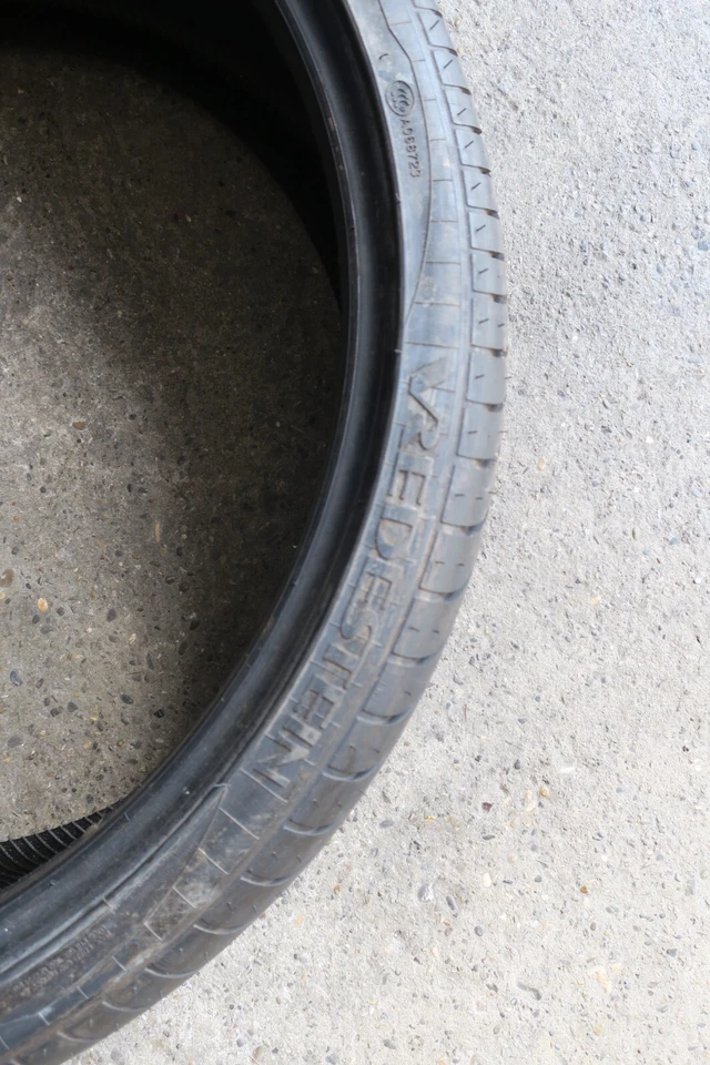 1 Vredestein Ultrac Sessanta Sommerreifen 255 30 ZR22 95y 7,5mm DOT2012_GS48 - Bild 3 von 4