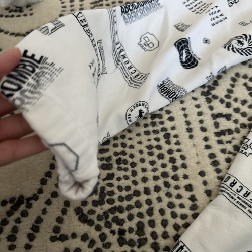 ABERCROMBIE KIDS BOYS SWEATPANTS SIZE 13/14 COTTON / POLY MIX - Picture 2 of 6