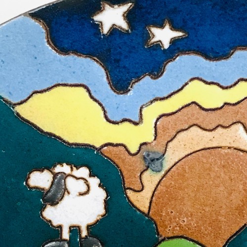 Judy Miller Plate Handmade Art Pottery Signed 1977 Cows Sheep Pasture - Picture 5 of 6