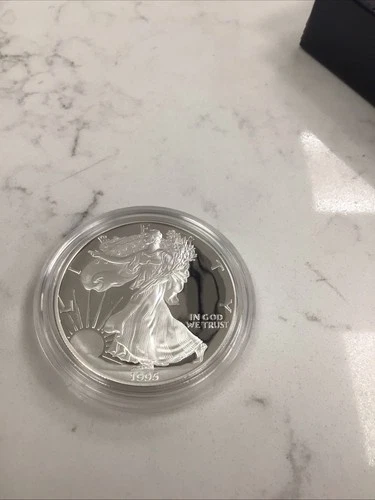1995 American Silver Eagle  US Mint Walking Liberty Coin 1oz .999 fine