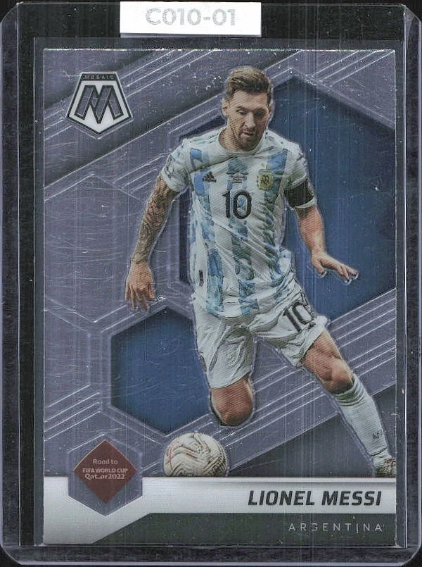 2021-22 Panini Mosaic FIFA Road to World Cup Lionel Messi #10 for