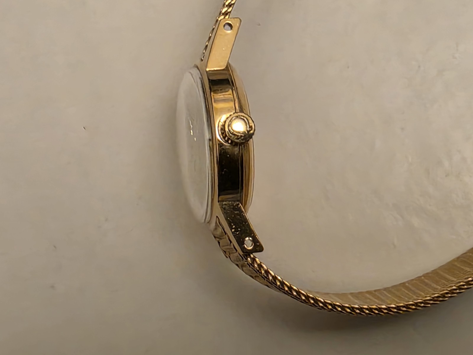 Rare Vintage Omega 9ct Gold Watch Ladies image 9