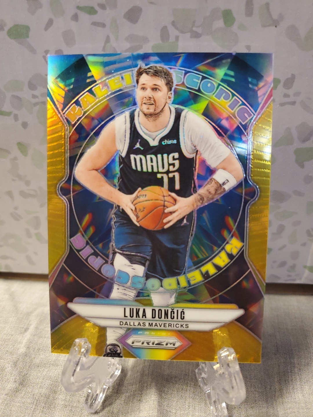 🔥FIRE LULU🔥 2024 PANINI PRIZM KALEIDOSCOPIC #14 LUKA DONCIC GOLD PRIZM #10/10