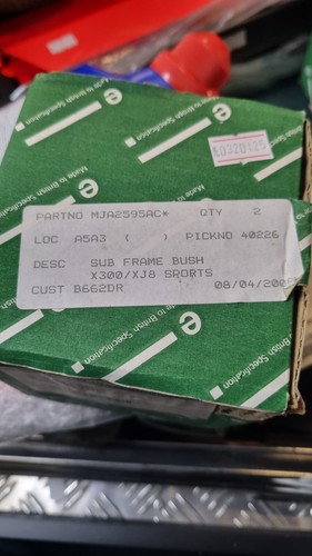 Buje de subchasis trasero JAGUAR XJ X308 MJA2595AC NUEVO GENUINO nos - Imagen 4 de 4