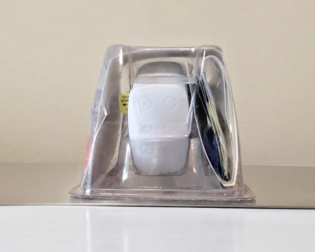 Sellador al vacío Handi-Vac Reynolds con kit de inicio y 6 baterías adicionales incluidas Foto 2 de 4