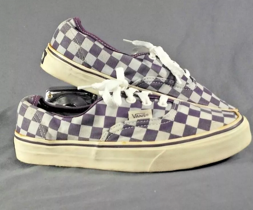 Checkered top vans laces
