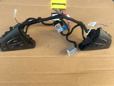 2017-2022 Cadillac XT5 STEERING WHEEL AUDIO CRUISE SWITCH W/HEAT CONTROL UNIT OE