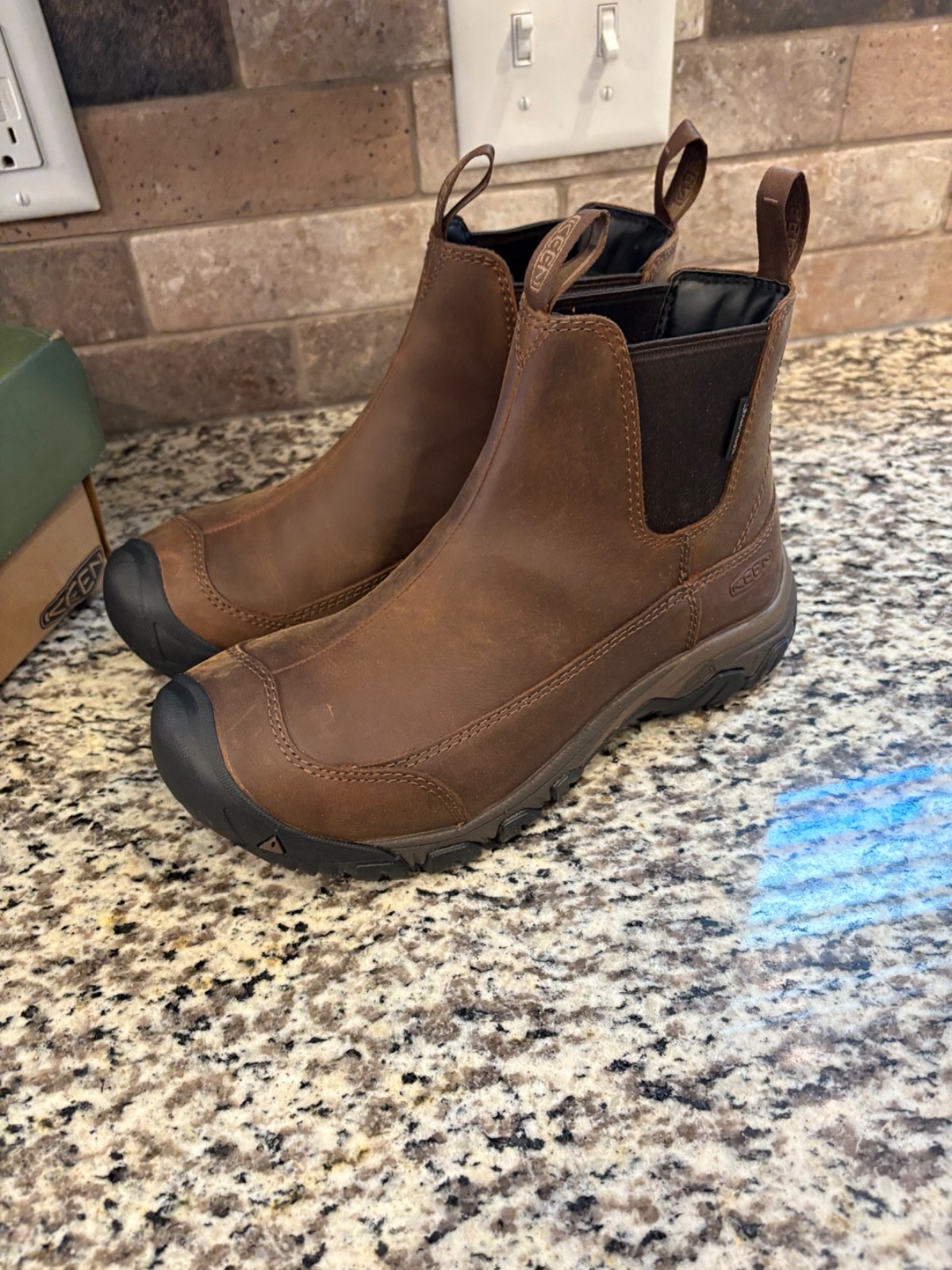 Keen Anchorage III Stivale Impermeabile Uomo Taglia 7 5 Pelle Marrone Isolato