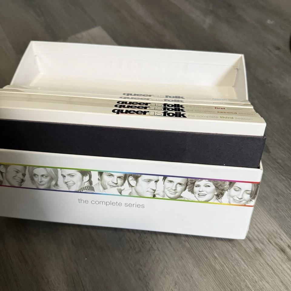 Queer As Folk - The Complete Series Box Set (DVD) Complete Set of 28 Discs! - Image 3 of 4