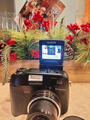 Olympus Camedia C-5060 Tested Works 4x Wide Zoom Compact Flash Digital Camera. 