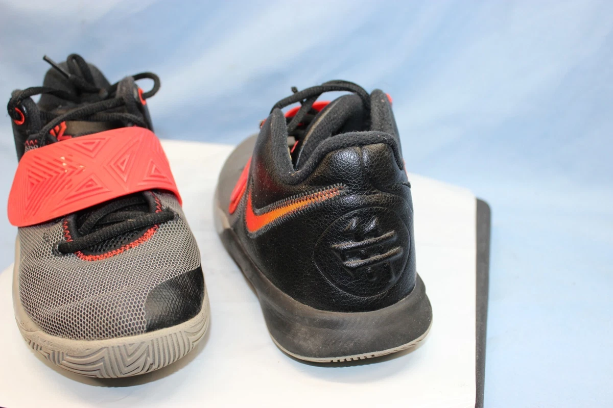 Kyrie flytrap deals 219