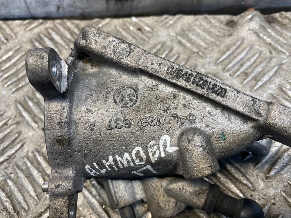 CARCASA CARROCERÍA ACELERADOR SEAT ALHAMBRA 04L128637 2.0 MPV SEMIAUTOMÁTICO 2017 Foto 3 de 4