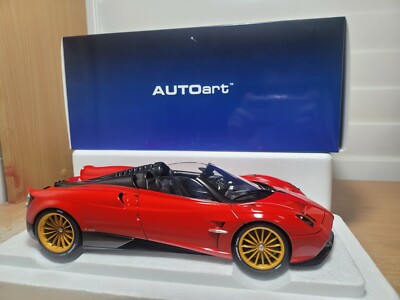 オートアート　1/18 PAGANI HUAYRA RED AutoArt Pagani Huayra Roadster, Rosso Monza/Red 1/18 Diecast Car