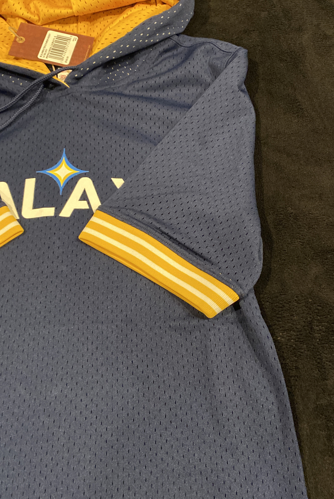 LA Galaxy Mens Mitchell and Ness mesh hoody short sleeve. Blue/Yellow Size S NWT