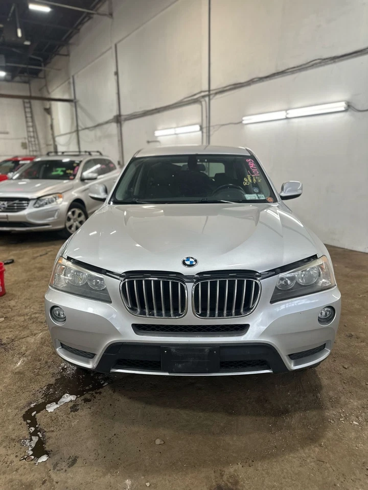 Espejo retrovisor interior delantero central usado se adapta a: BMW X3 2011 sin atenuación automática Foto 3 de 4