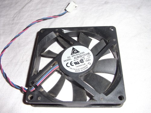 Delta Electronics AUB0812VHB Kühler Lüfter 80x80 mm 12V Cooling FAN PC Computer