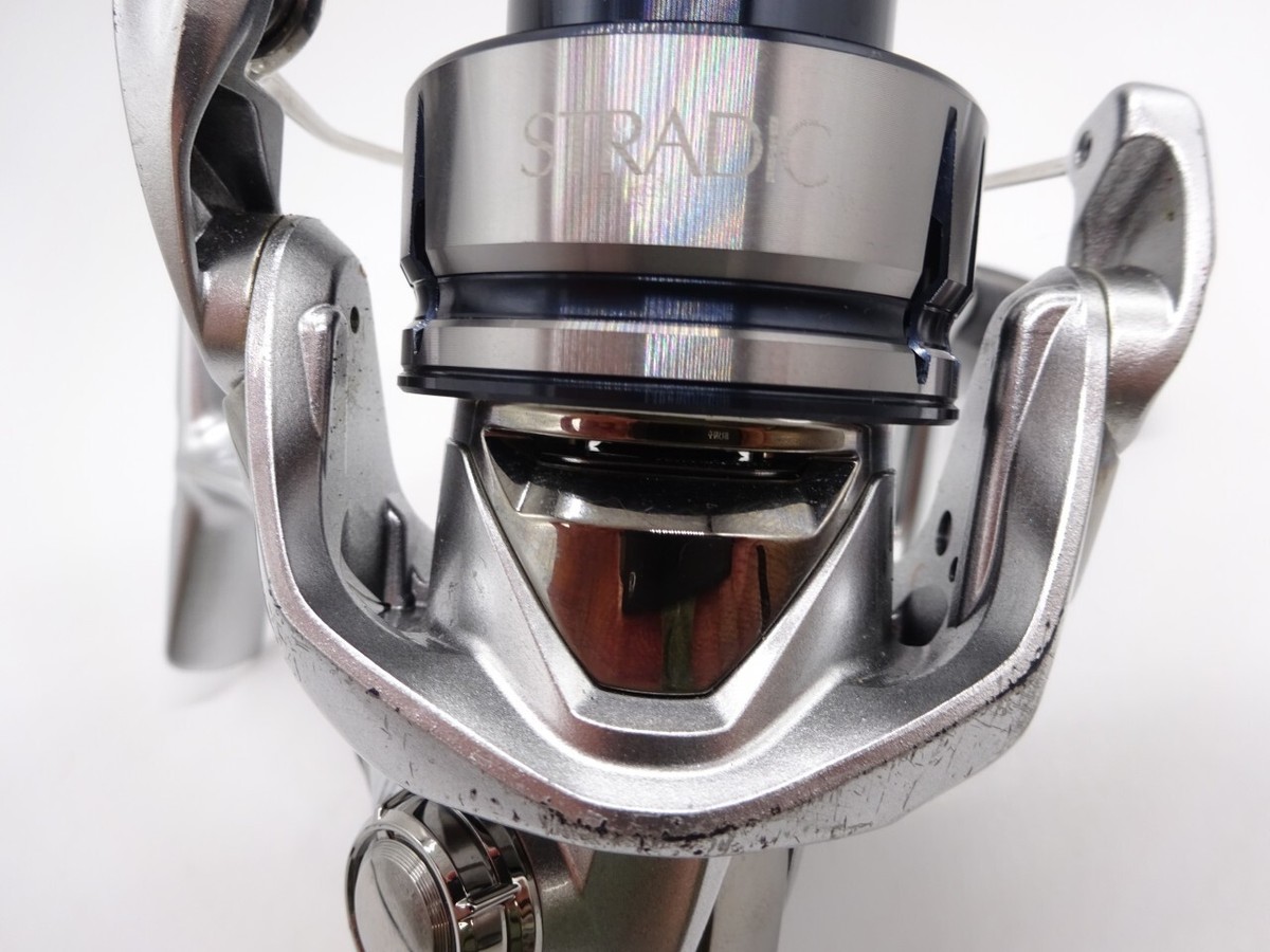 Shimano 19 STRADIC C3000HG 6.0:1 Spinning Reel Very Good from