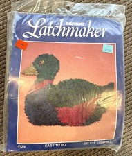 VTG 1993 BERNAT Latchmaker 20"x15" MALLARD DUCK Latch Hook Kit 95-9010-00 NEW