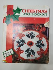 Vtg Latch Hook Christmas Tree Skirt Holly and Bows 34" Adco Creation 3400 NOS