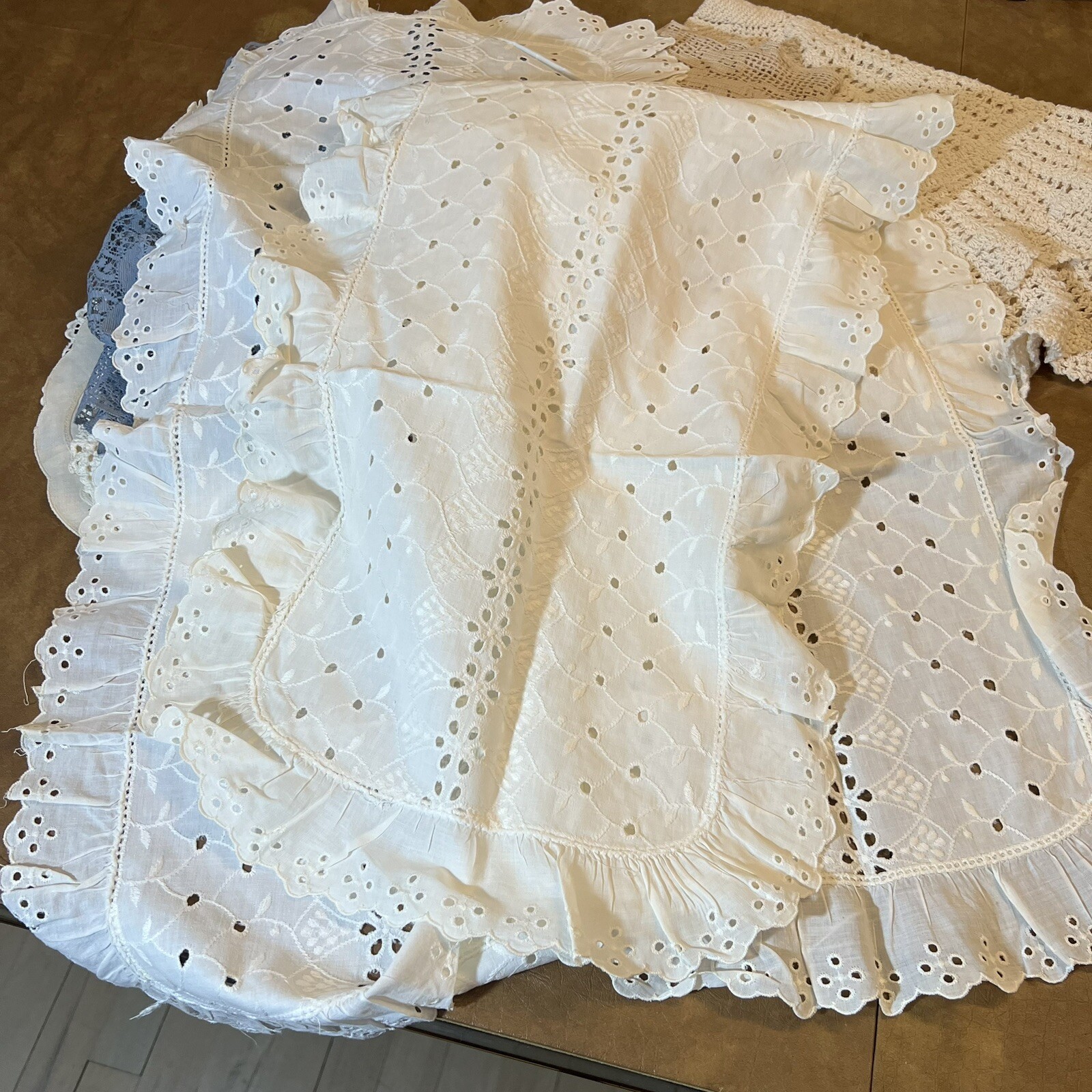 Lot 23 Assorted Doilies Lace Table Runners Napkins Embroidery Red Yellow Accents