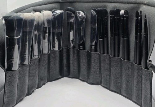 Elf Ultimate 19 Stück Make-up Pinsel Kollektion mit Pinselrolle - Bild 1 von 1