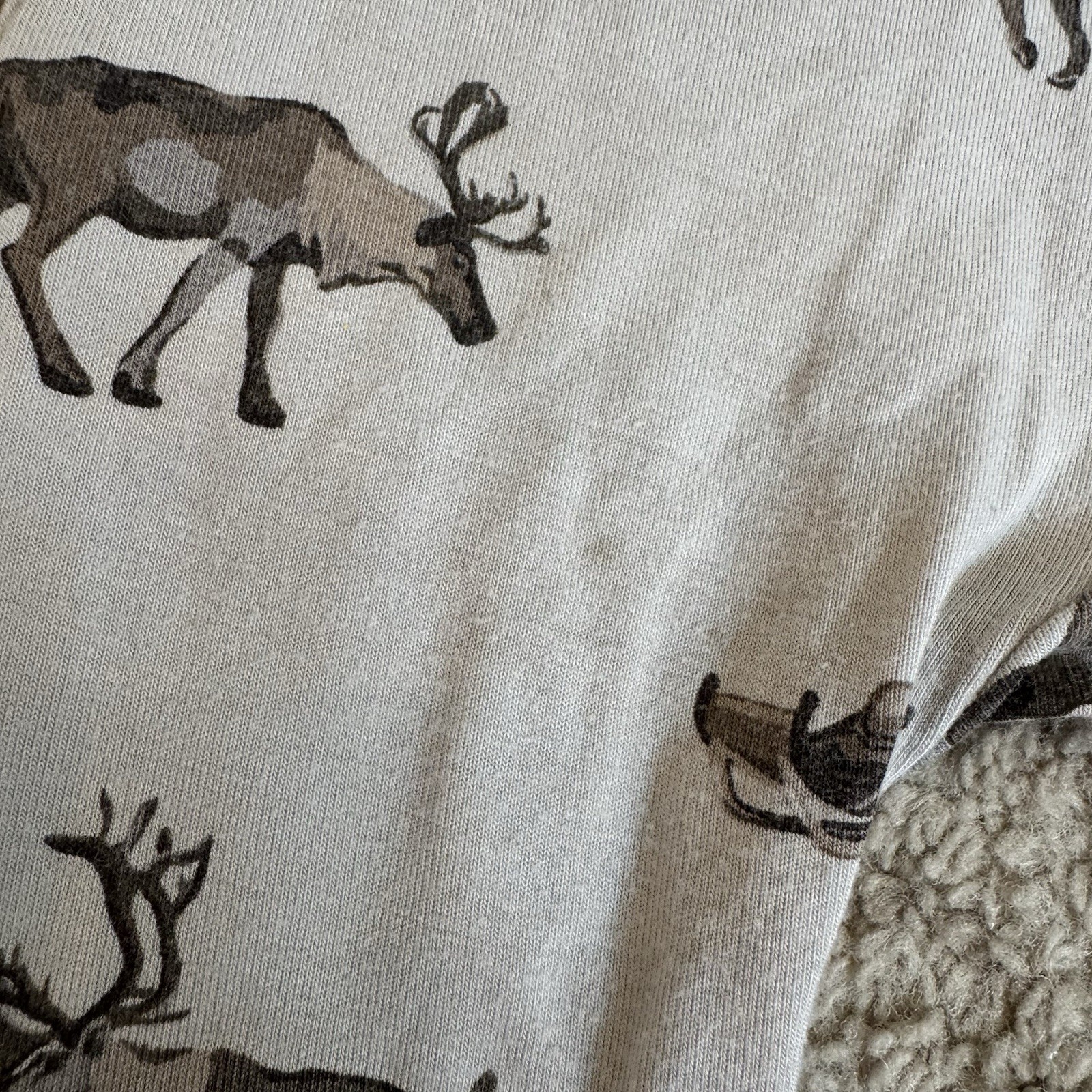 Kyte Baby Bamboo Pajamas Raindeer Print Zip Up One Piece Size 6-12 Months