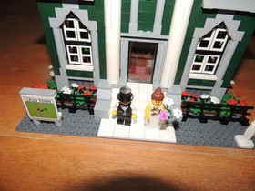 2007 Lego 10184 Town Plan 100% complete with manual & box 50th Anniversary NICE!