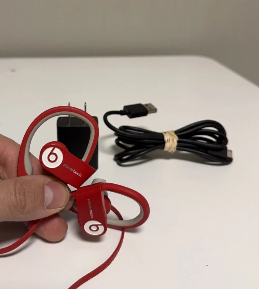 Preços baixos em Beats by Dr. Dre Powerbeats2 vermelho fones de