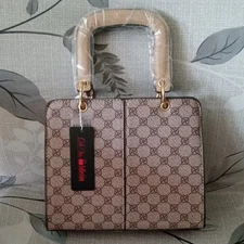 Classic Stylish Beige/Brown Di Vita Collection Purse/Hand Bag NEW WITH TAGS!