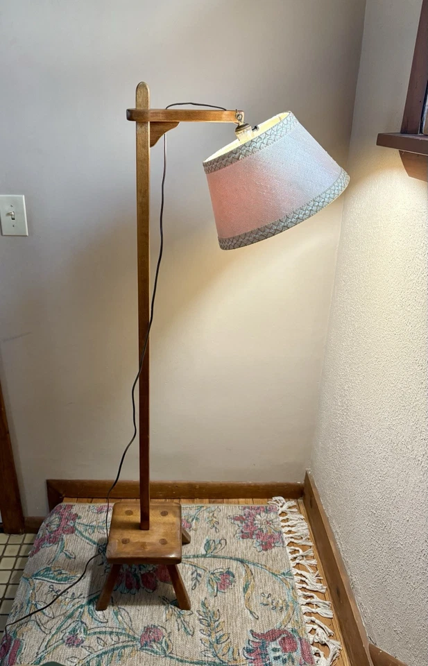 Vintage 30's-40's Cushman Maple Adjustable Floor Lamp NICE - Image 2 of 4