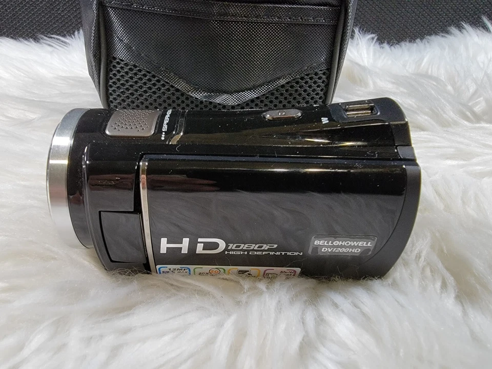 Bell+Howell DV1200HD Super-Shot Camcorder, Bundle - Image 2 of 4