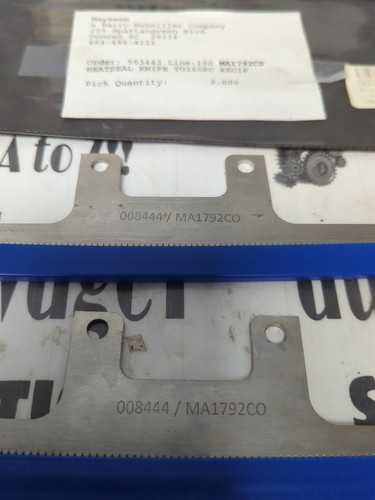 HAYSSEN,008444/MA1792CO,LAMA COLTELLO SEGHETTATA ACCIAIO INOX LOTTO DI 2 NOS - Foto 2 di 3