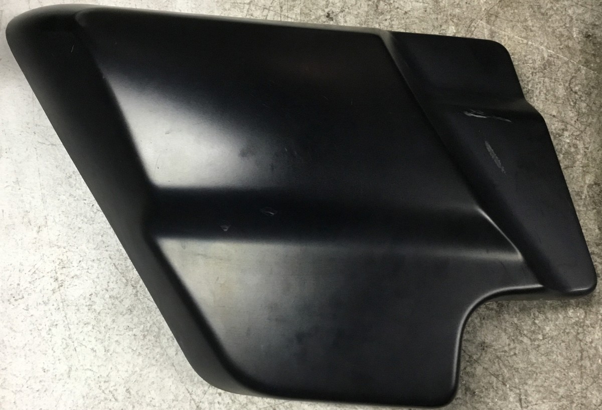 Harley-Davidson ブラックカバーセット Harley Davidson OEM 09-13 Touring Side Covers LH RH Set Black