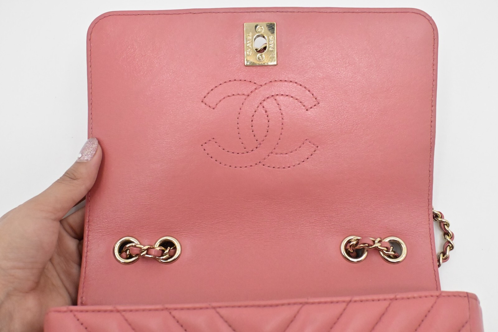 Authentic CHANEL Small Statement Flap in Pink Lea… - image 13